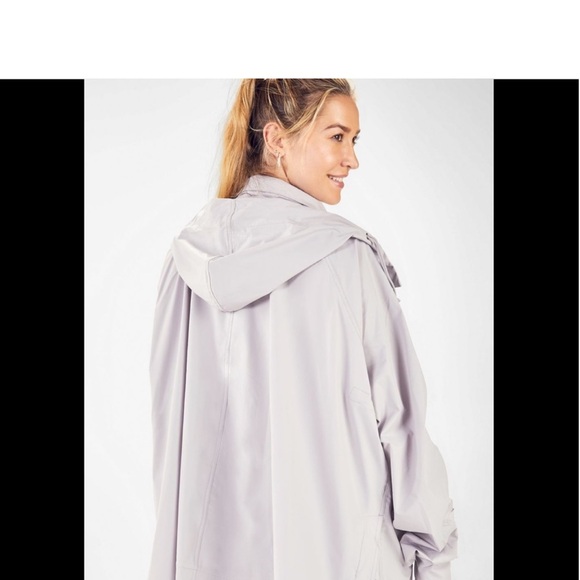 Fabletics Giana Weather Resistant Removable Hoodie Jacket Raincoat Women’s Gray - Picture 11 of 11